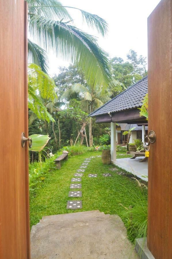 Amara Giri I Villa Ubud Exteriör bild